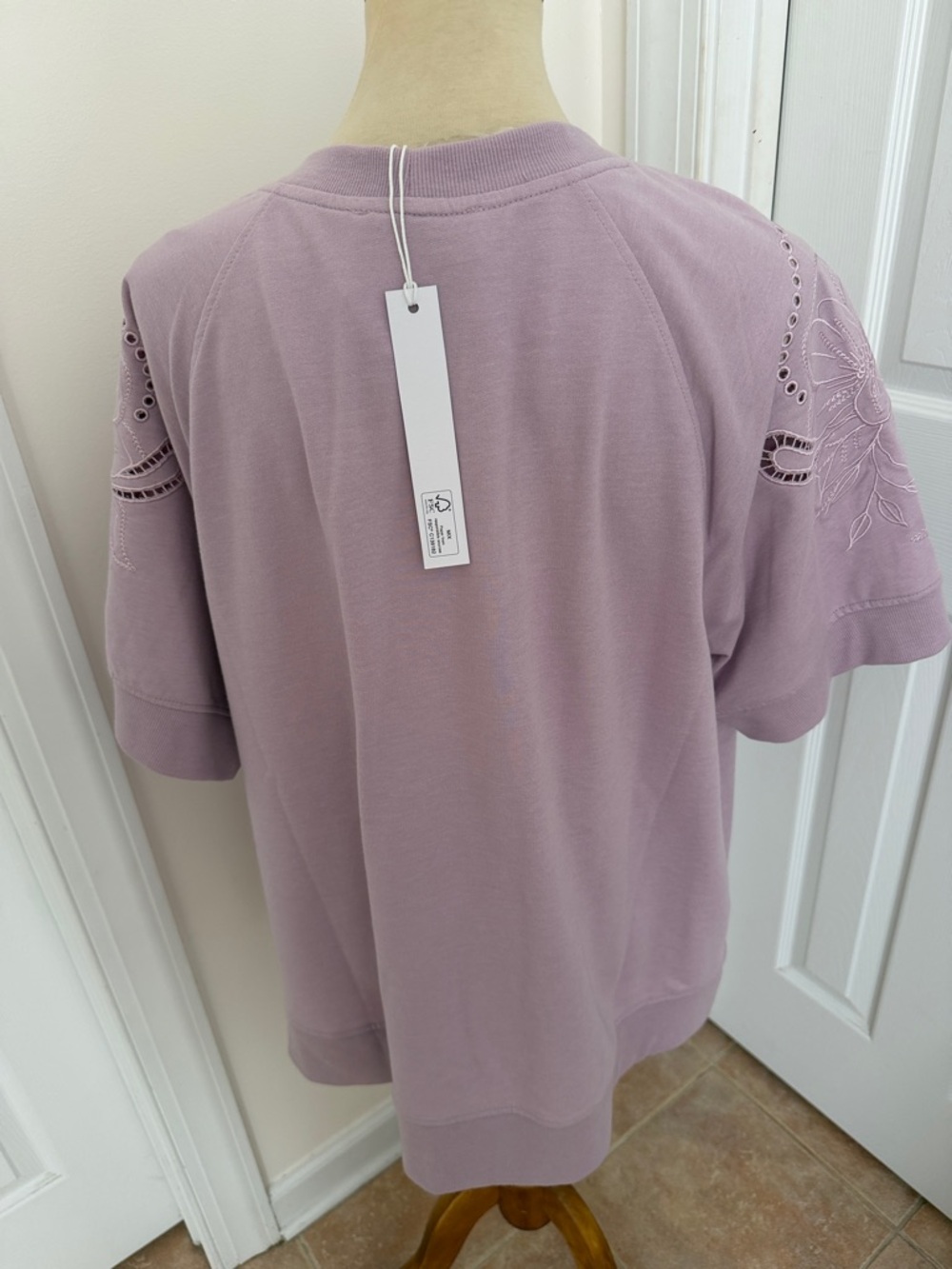 Jane + Delancey Lilac V-Neck Short Sleeve Top - Picture 4 of 8